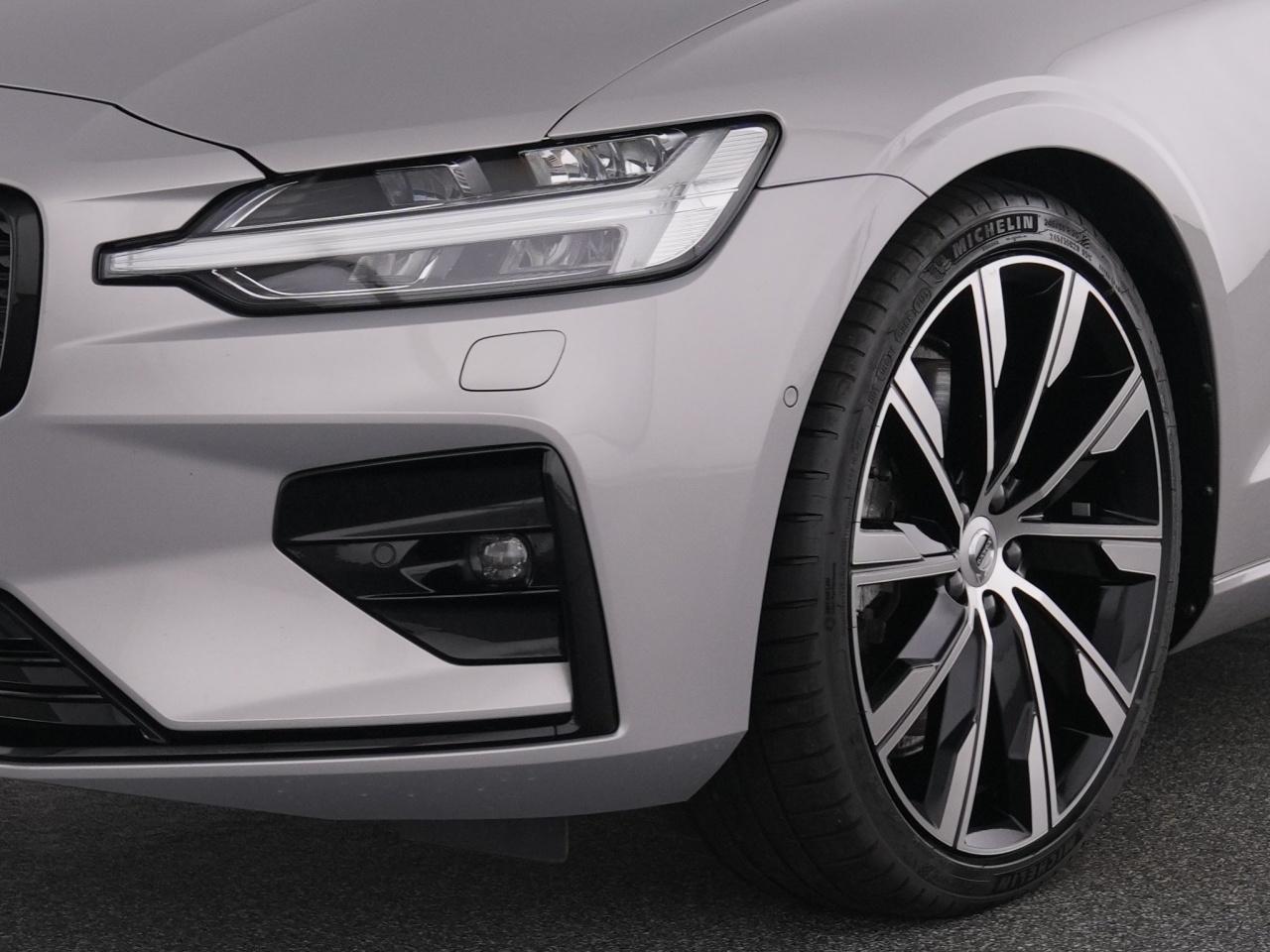 Volvo S60 B5 AWD Plus Dark+FAP+HKSOUND+LICHTPAK+PANO+, миниатюра 9