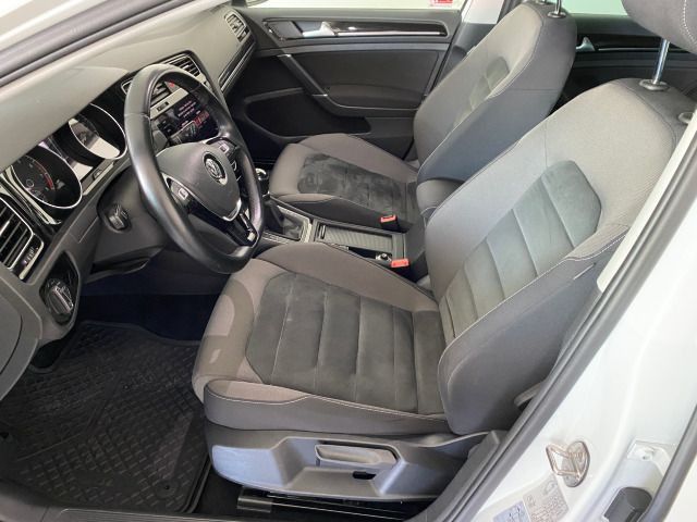 Golf VII Highline R-Line 1.5 TSI LED+NAVI