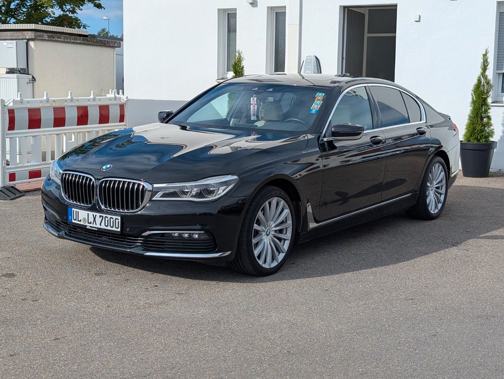 Image of BMW 730