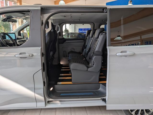 Ford Tourneo Custom Tit. 2.0 L1 NEUES MODELL