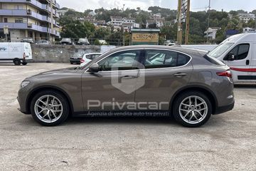 Alfa-Romeo Stelvio - 8