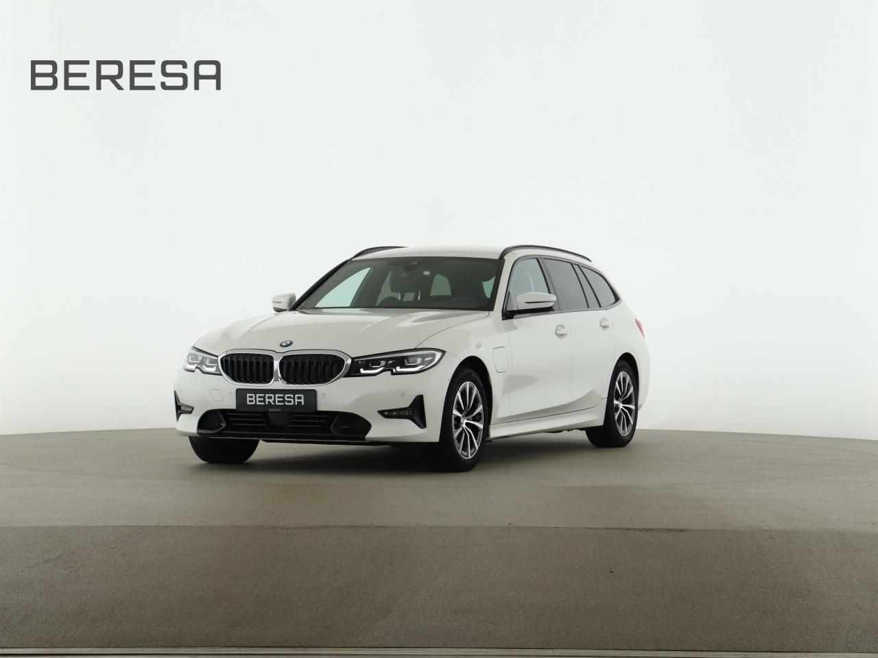 BMW 330 e Sport Line LED Kamera Business-P.