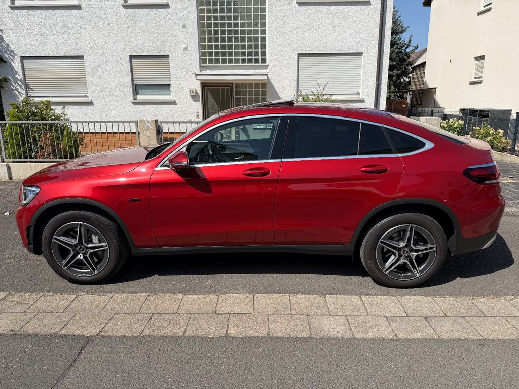 Image of Mercedes-Benz GLC 300