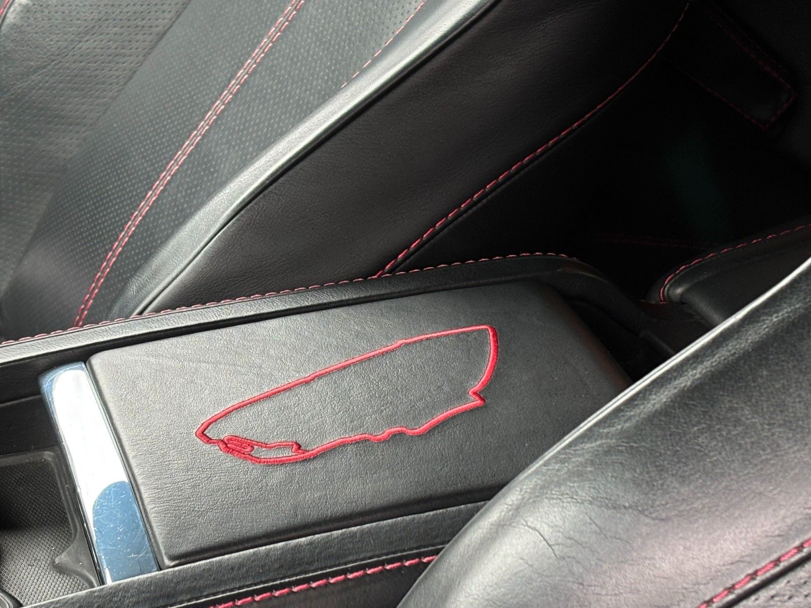 Fahrzeugabbildung Aston Martin DB9 LM 1of124 Sonderedition