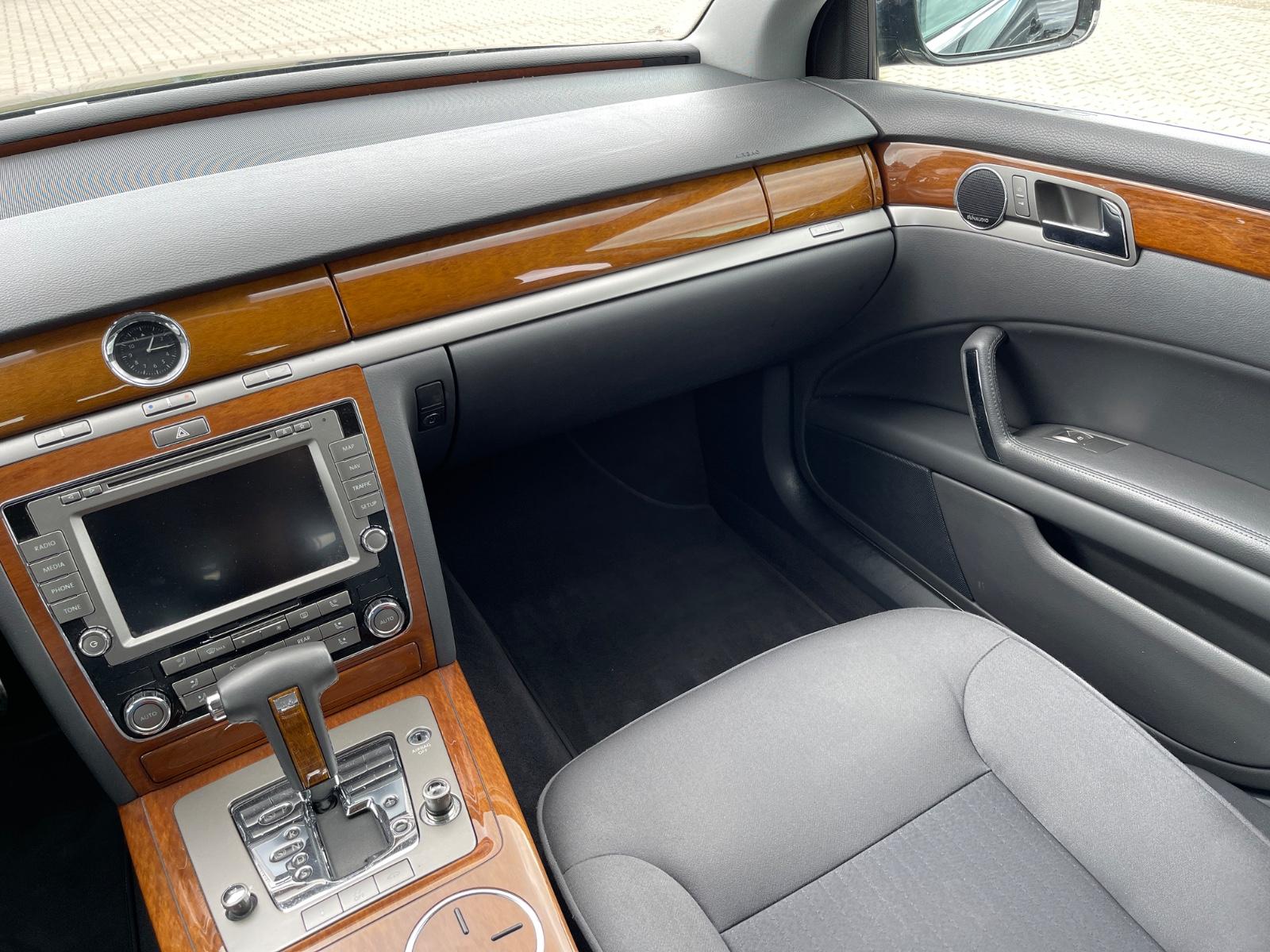 Volkswagen Phaeton V6 TDI 5-Sitzer 4Motion 2HD DYNAUDIO