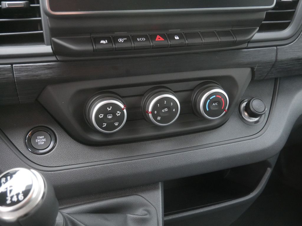 Fahrzeugabbildung Renault Trafic Komfort L1H1 Blue dCi 130 KAMERA AHK LED