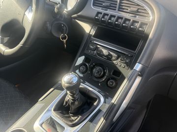 Peugeot 3008 - 11