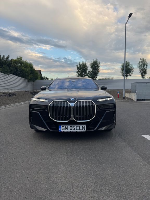 BMW 750