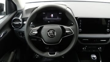 Skoda Fabia Drive 1,0 TSI DAB PDC SHZ DIGIT COCKPIT