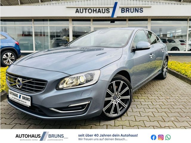 Volvo S60 2,0 D5, SUMMUM, Autom., Bi-Xenon, AHK, PTS, 