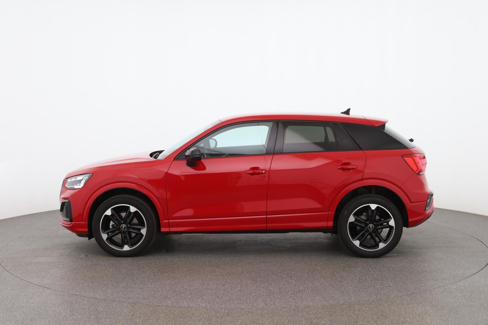 Audi Q2 30 TFSI admired