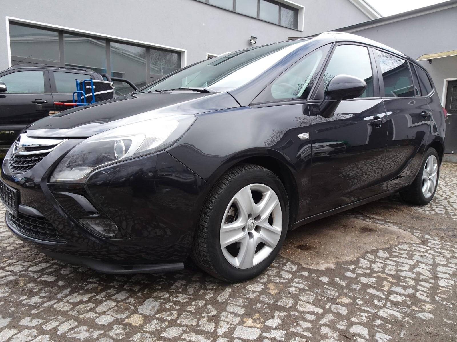 Opel Zafira C Tourer Edition 103kW,KLIMATR-TEMPOM-PDC