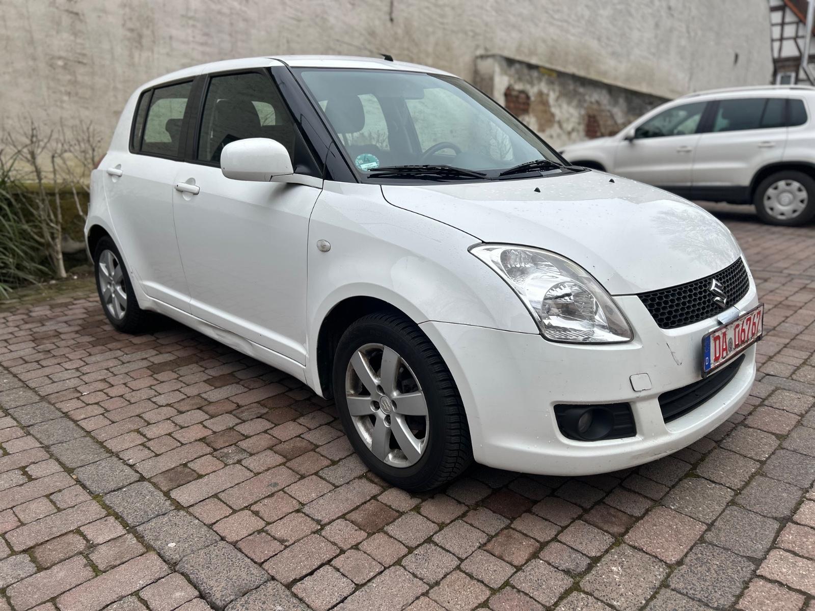 Suzuki Swift Lim. Club,1.Hand, TÜV 10/27