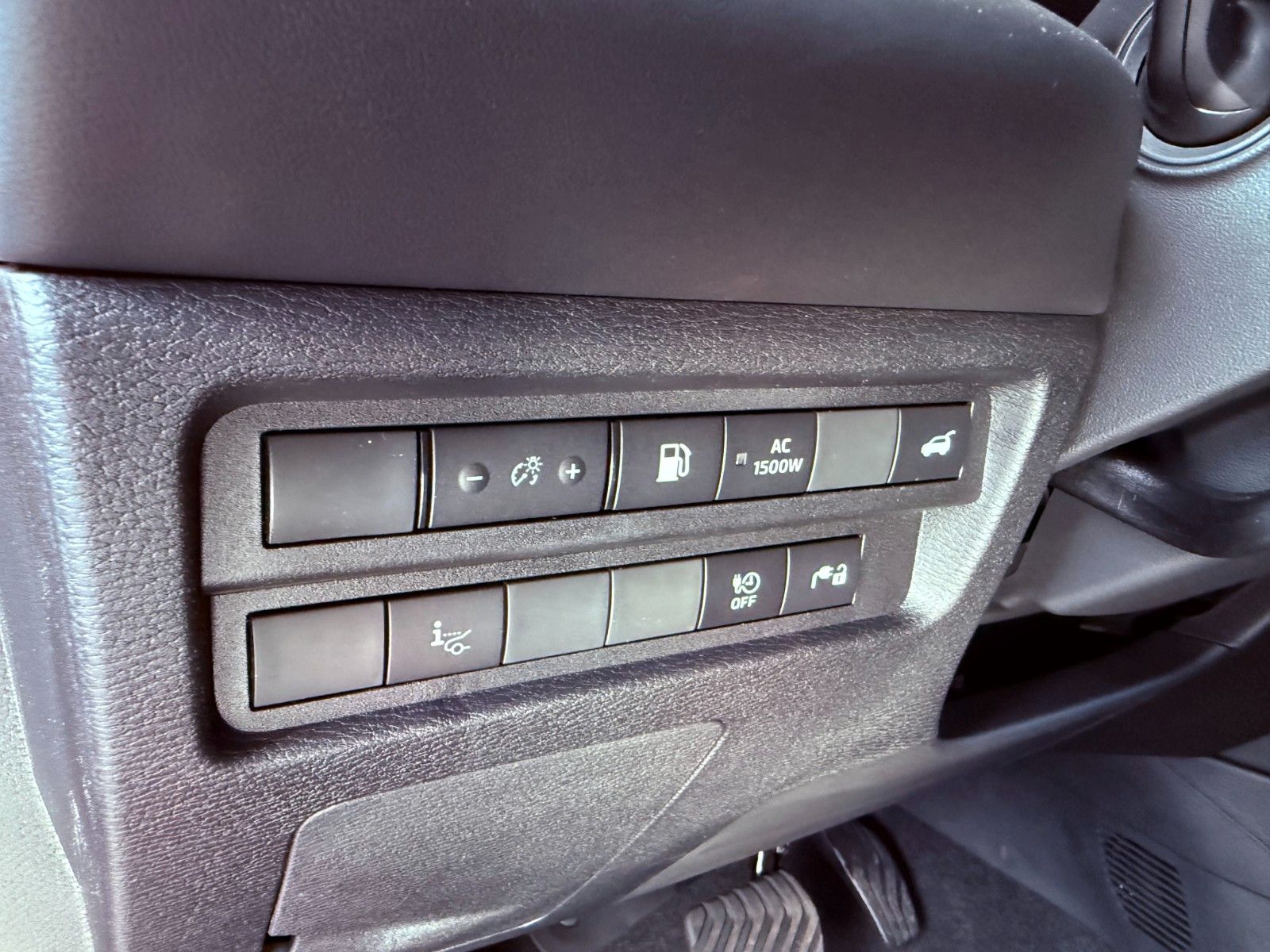 Fahrzeugabbildung Mitsubishi Outlander Intro Edi. PHEV 4WD LED AHK Kam 20"