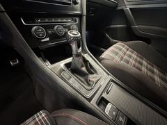 VW Golf GTI Performance BMT Navi PDC SHZ Bi-Xenon