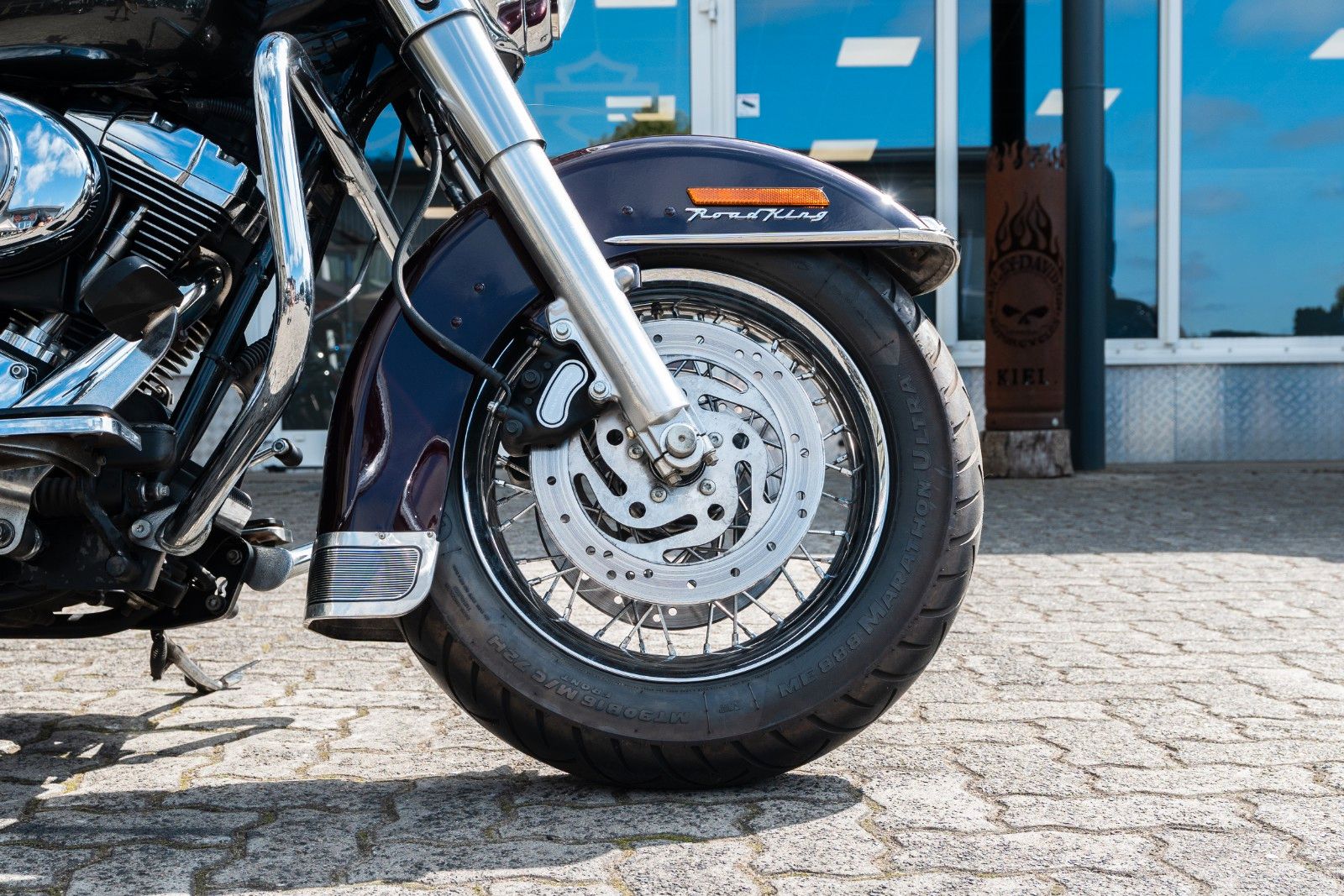 Fahrzeugabbildung Harley-Davidson FLHRC Road King Classic - Ape - Le Pera