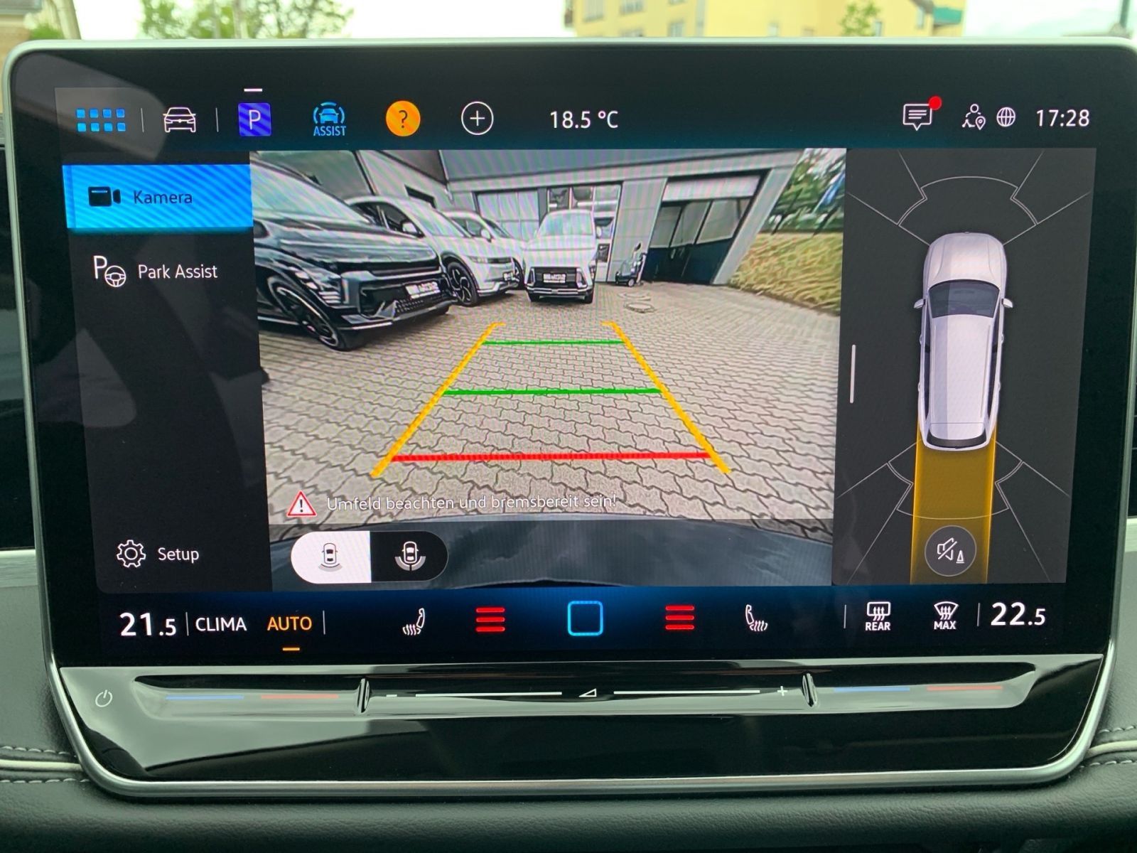 Fahrzeugabbildung Volkswagen Passat 2.0 TDI DSG Elegance Navi LED