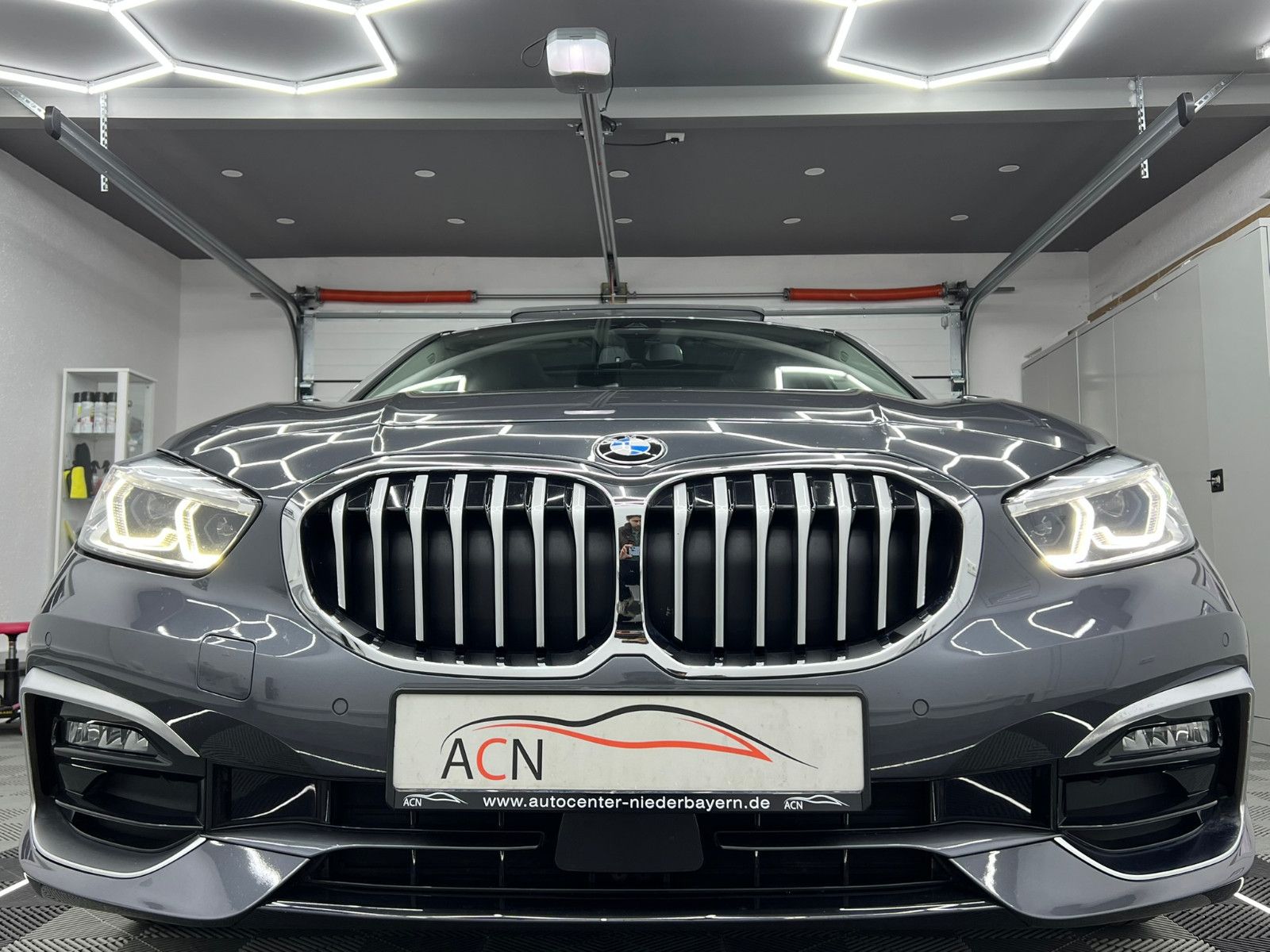 Fahrzeugabbildung BMW 120 d xDrive LUXURY LINE/LED/HuD/VRTL PIT/PANO