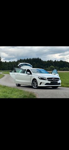 MERCEDES-BENZ Mercedes Benz A180