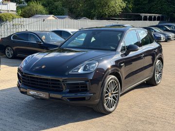 Porsche Cayenne - 2