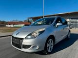 Renault Scenic III Dynamique 1.6 dCi "Navi" TÜV Neu" - Renault Scenic: Dynamique Dci