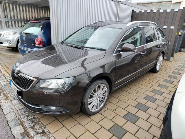 Skoda Superb Voll Ausstattung 4x4 Tdi Face...