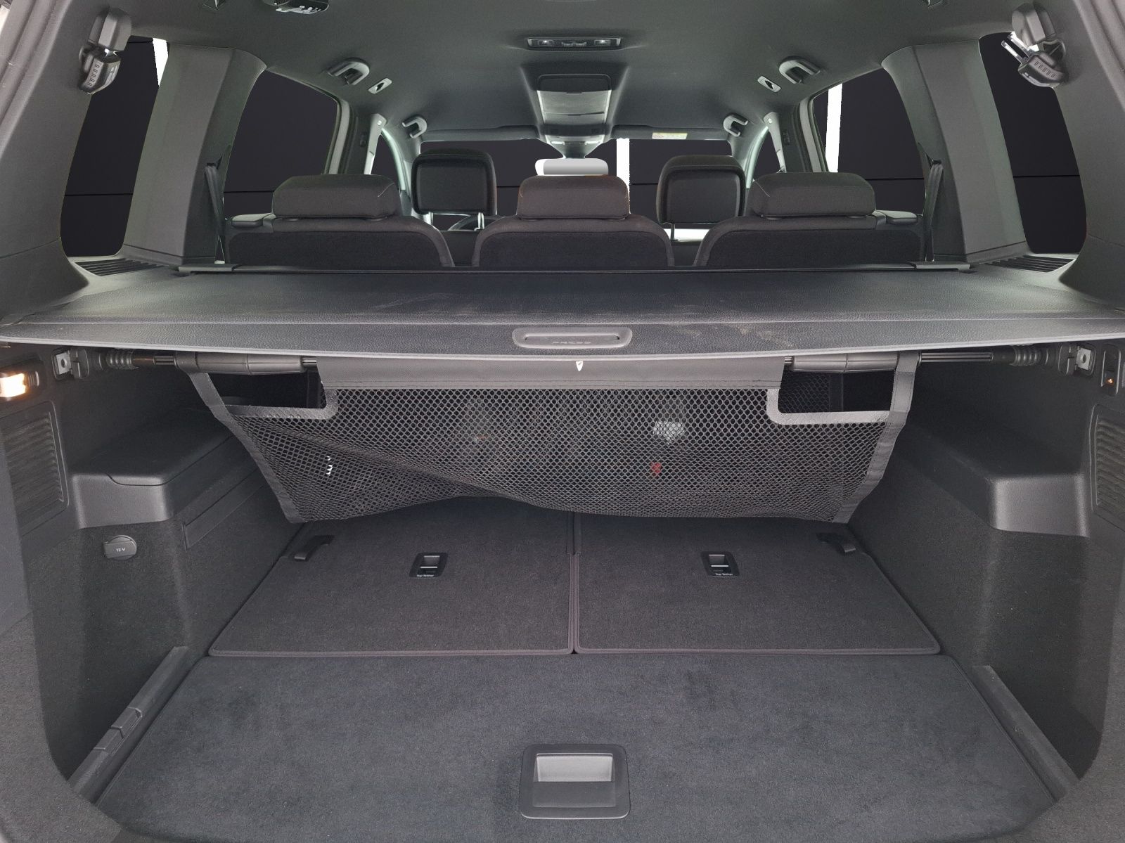 Fahrzeugabbildung Volkswagen Touran TDI Highline 7-Si R-Line LED AHK Navi ACC