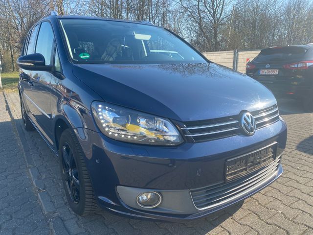 Volkswagen Touran HighlinePANO NAVI XENON AUTOMATIK VOLL