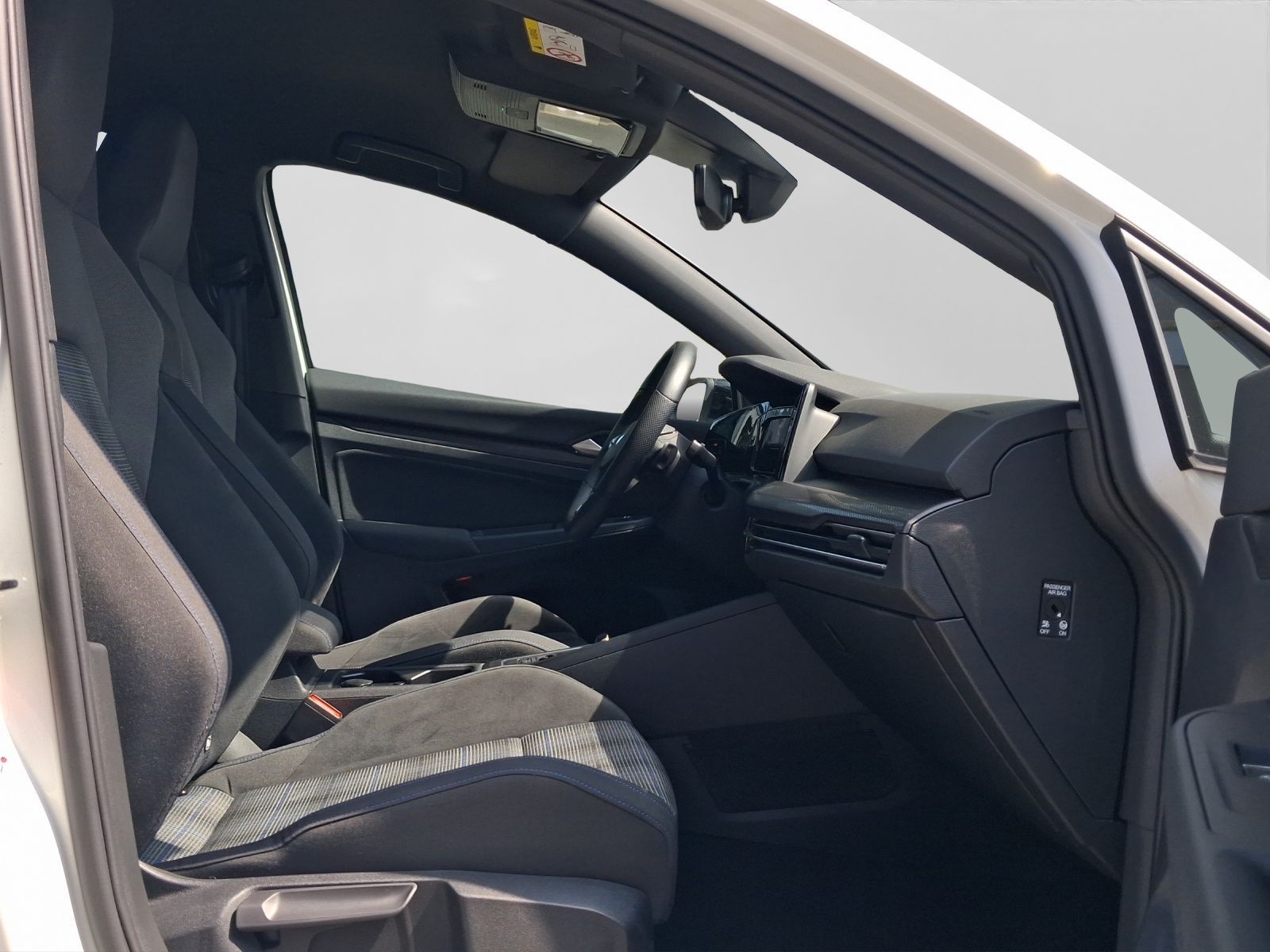 Volkswagen Golf GTE BLACK STYLE IQ.LIGHT KAMERA LM18 NAVI foto 4