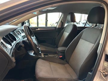 Volkswagen Golf VII Variant Trendline BMT *Navi*