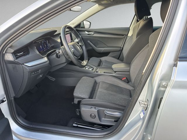 Octavia Combi 2.0 TDI DSG Clever LED+NAVI+PDC+GR