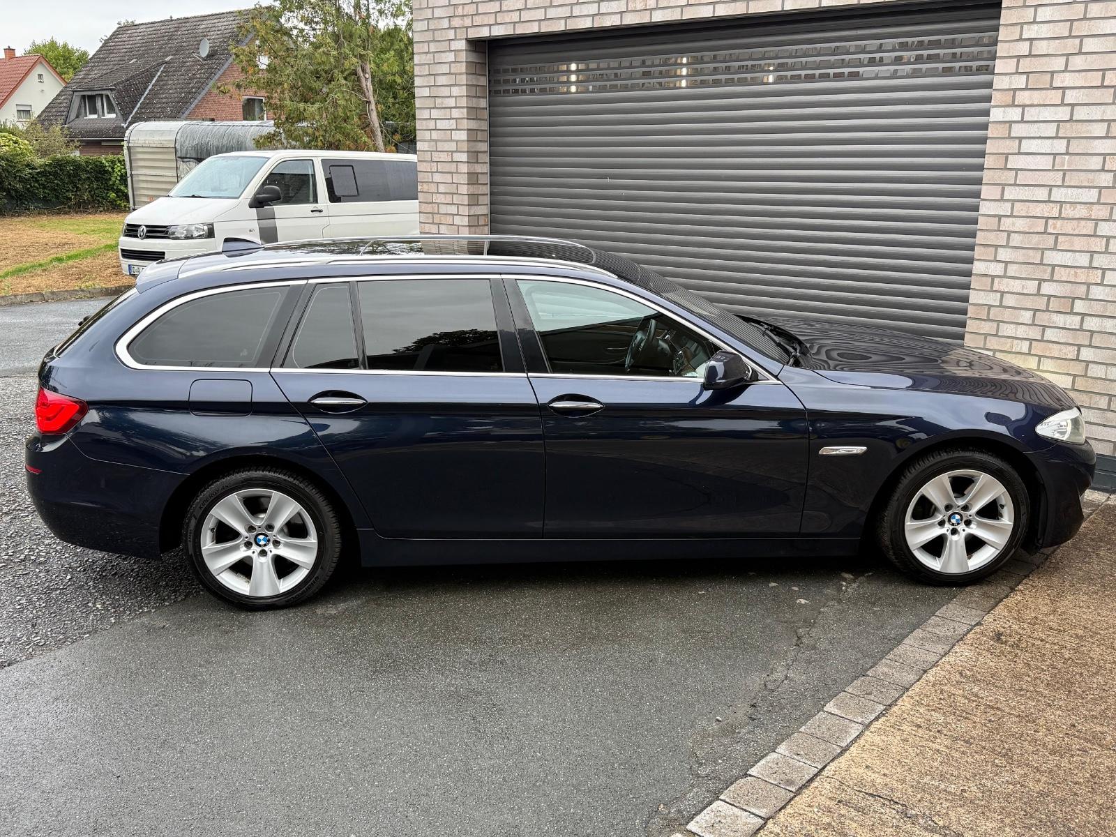 BMW 530d*Head-up*PANO*Elek.Heckkl.*VOLL