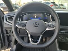 Fahrzeugabbildung Volkswagen Polo 1.0 TSI R-Line DIGITAL-COCKPIT APP-CONNECT