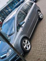 Opel Zafira Autom. 2.0l 7 Sitze - Opel Zafira aus 2005 mit Diesel-Antrieb
