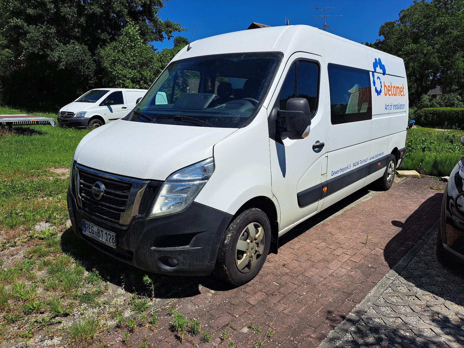 Nissan NV400 Kastenwagen Crew L3H2 3,5t DoKa COMFORT