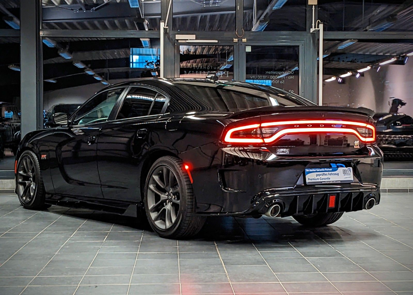 Dodge Charger SRT 6.4L V8 HEMI /Kamera/TÜV-Neu! imagem 3