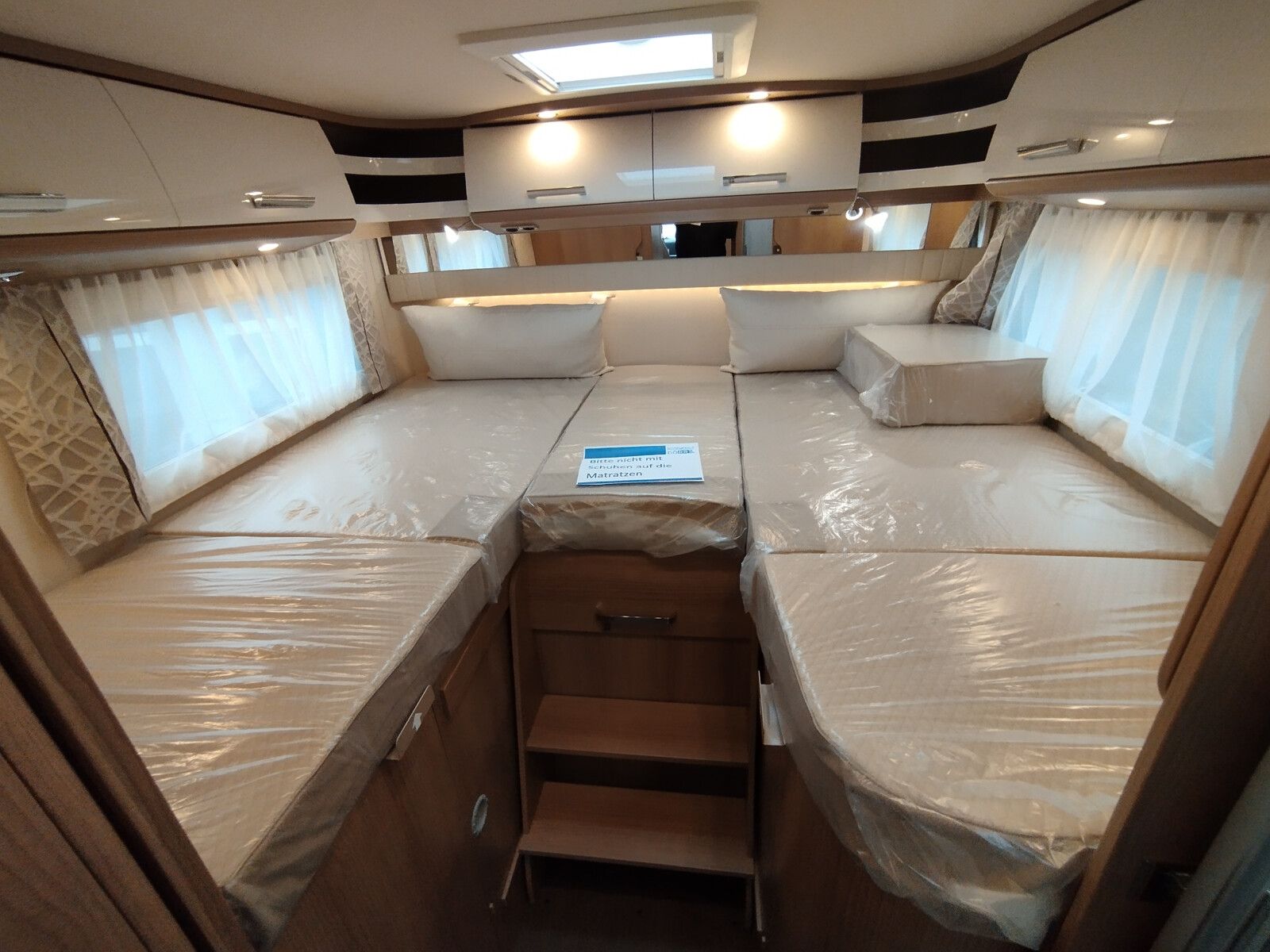 Fahrzeugabbildung Carthago C1-tourer I 149 RB LE comfort Mercedes, Markise
