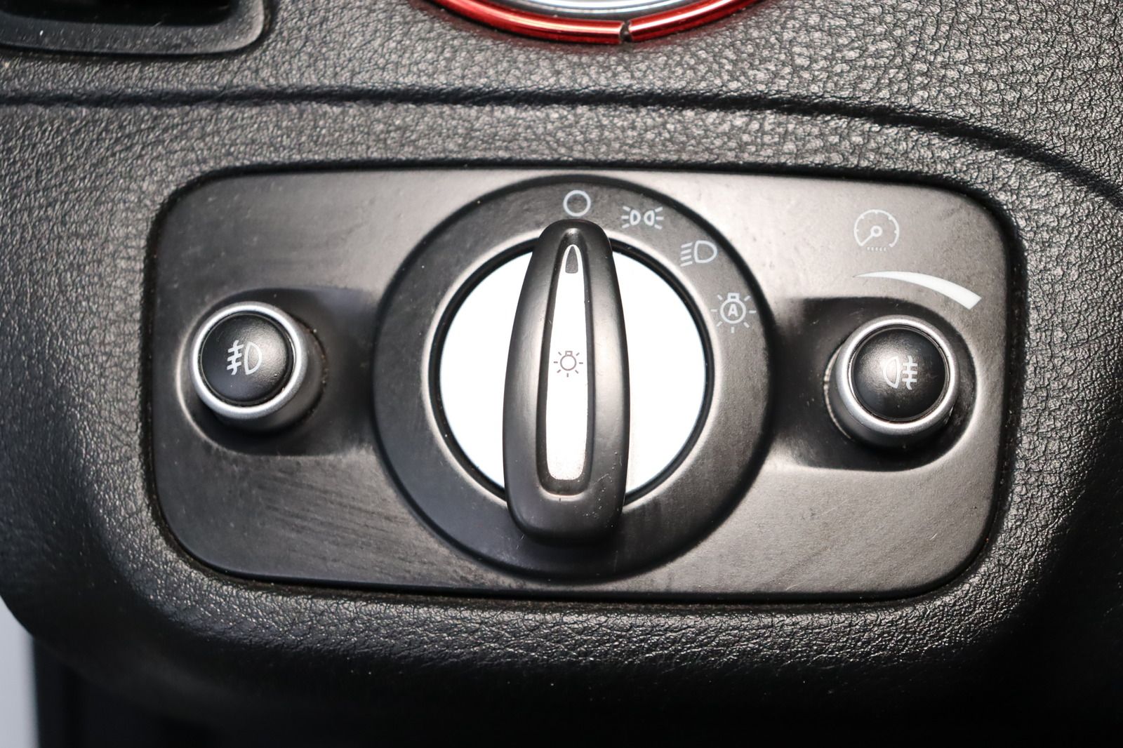 Fahrzeugabbildung Ford S-MAX 2.0 TDCi Sitzhzg./-lüftung * PDC * Tempom.