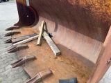 CAT 966E, Ladeschaufel, Schaufel mit Zähne, 4,5m³ - Offers matching your search criteria