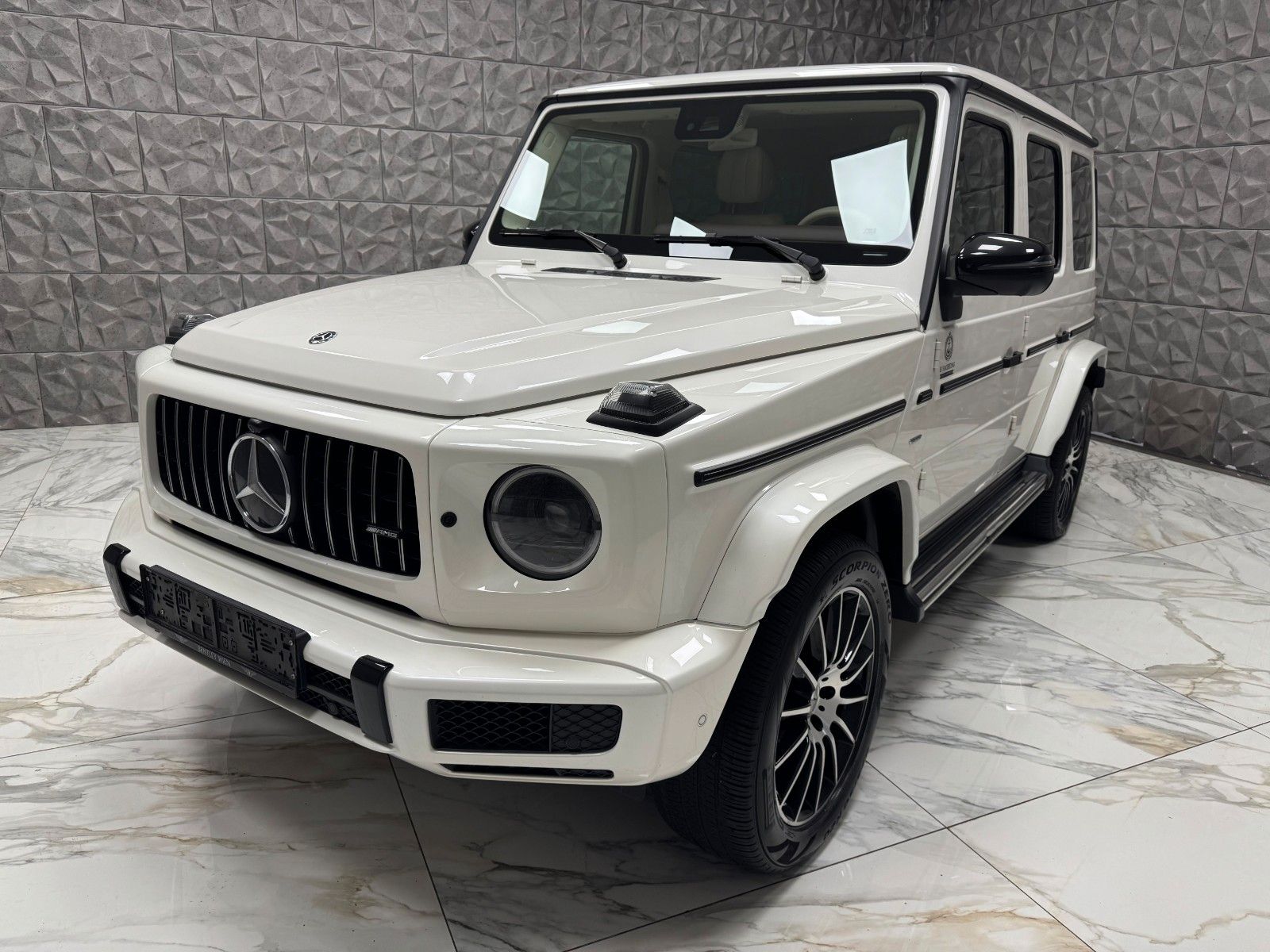 MERCEDES-BENZ G 400 d Stronger than time Edition AMG Line