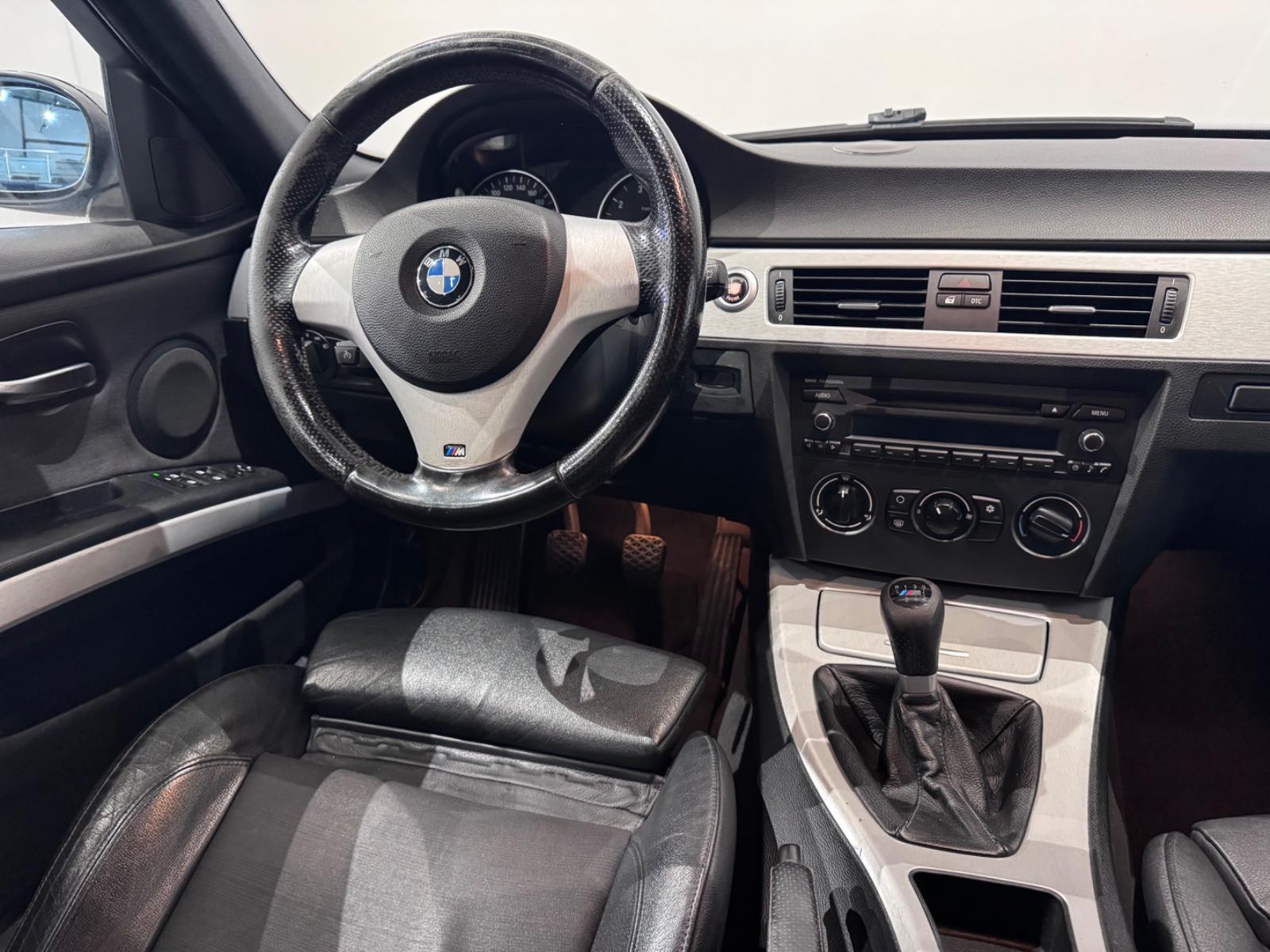 BMW 320 2007 — photo 23