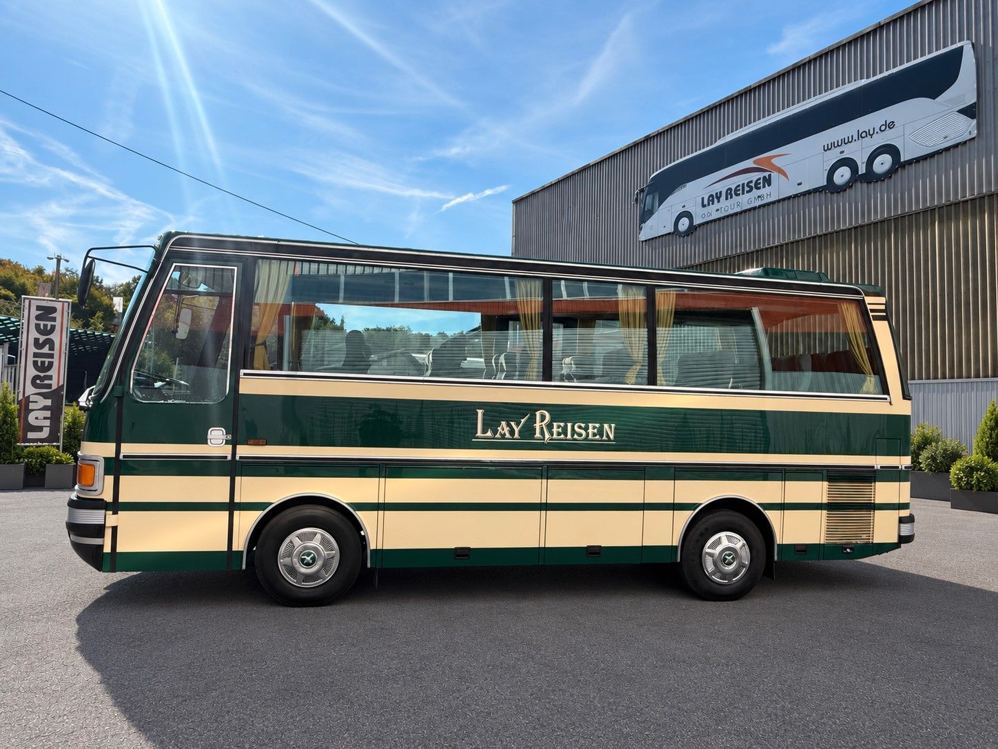 SETRA  1981 - Image 7 of 31