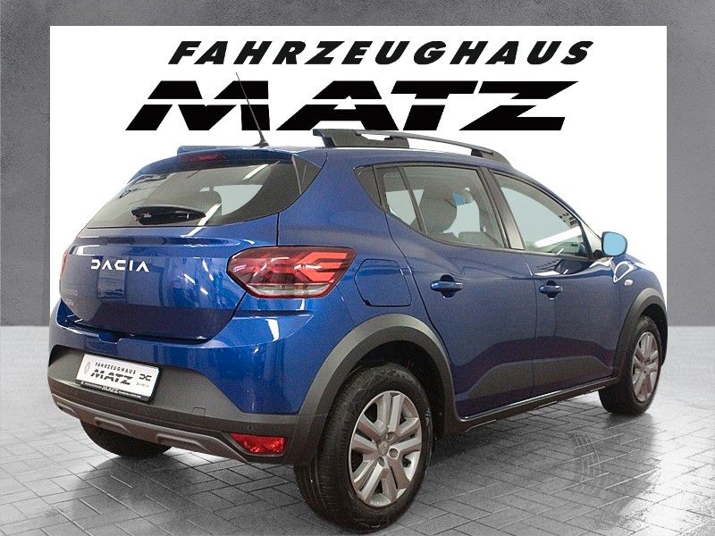 Fahrzeugabbildung Dacia Sandero Stepway TCE 90  CVT Automatik