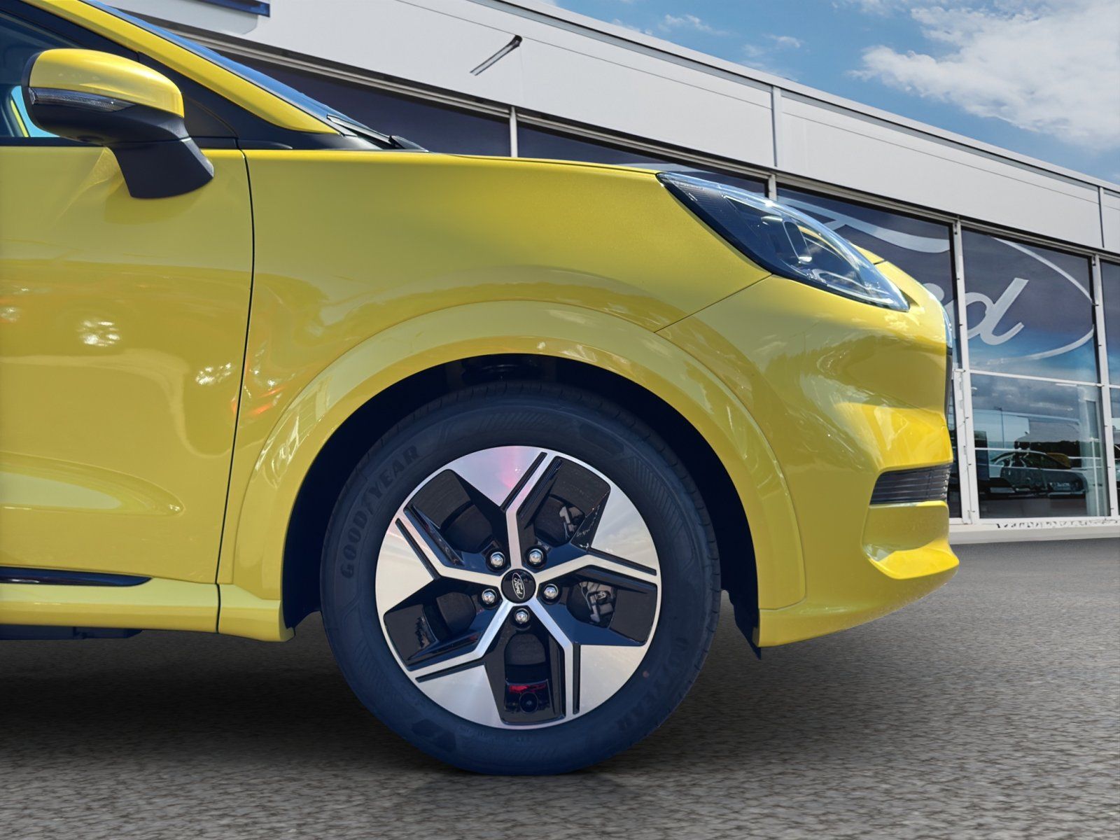 Fahrzeugabbildung Ford Puma Gen-E eMotor 124 kW FWD #Winterpaket