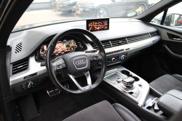 Audi Q7 - 10