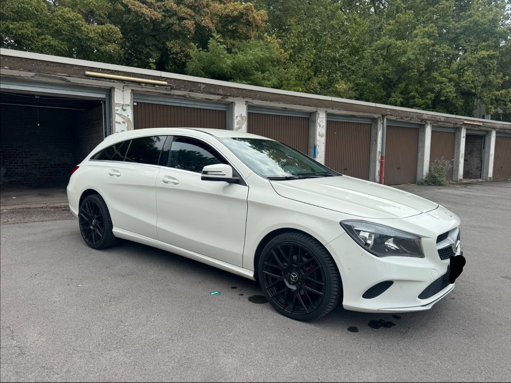 Image of Mercedes-Benz CLA 220 Shooting Brake