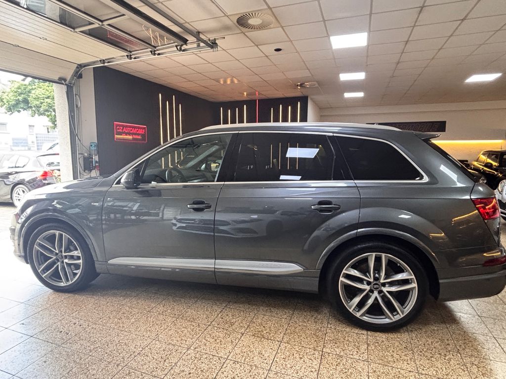 Image of Audi Q7