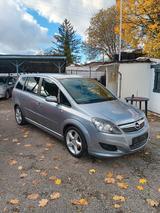 Opel Zafira B 1.8 Sport 7-Sitzer - Opel Zafira Gebrauchtwagen in München