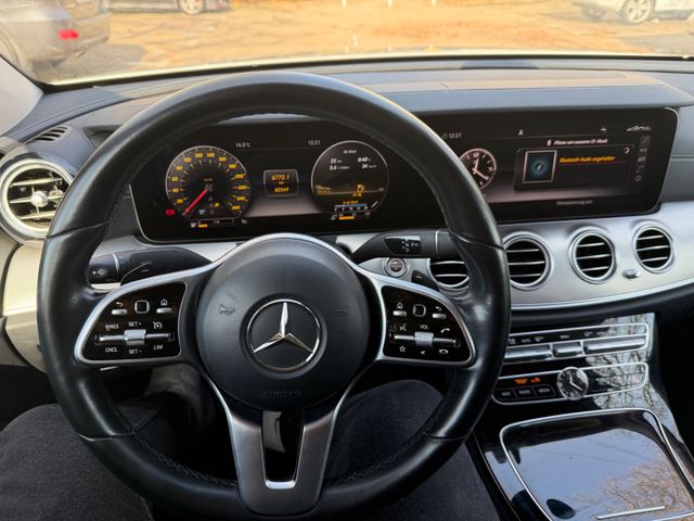 MERCEDES-BENZ E-Klasse, Widescreen Top Zustand, neuer