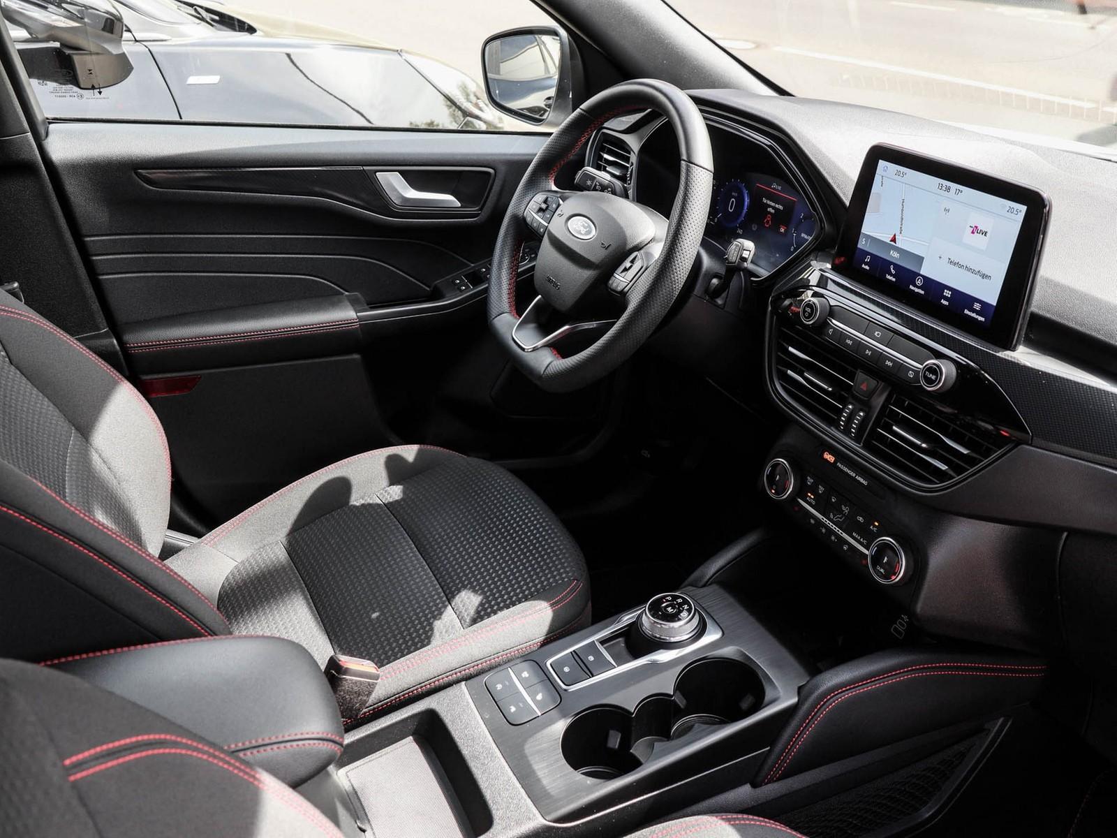 Ford Kuga ST Line Diesel Automatik Vorführwagen